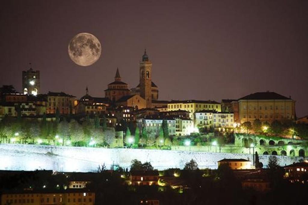 Porta Dipinta House Bergamo Alta Apartment Room photo